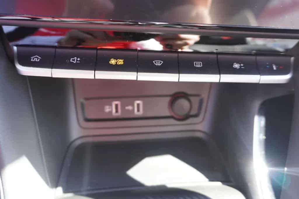 MG ZS 1.0 T-GDI Luxury Aut. LED Navi 360° Tempomat 06/2024-photo-17