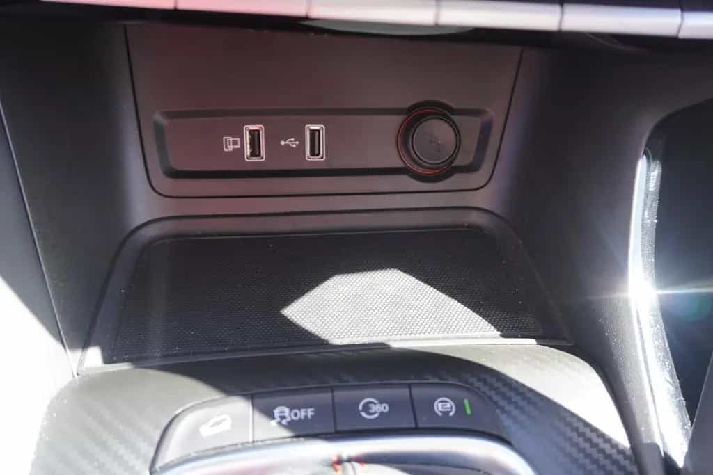 MG ZS 1.0 T-GDI Luxury Aut. LED Navi 360° Tempomat 06/2024-photo-18
