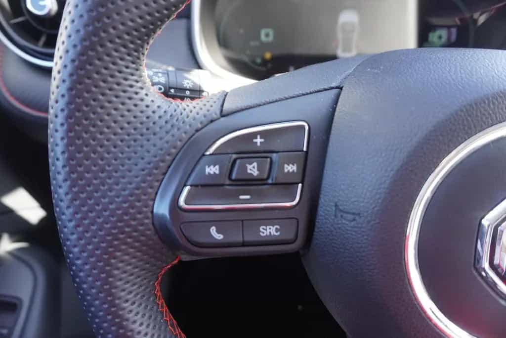 MG ZS 1.0 T-GDI Luxury Aut. LED Navi 360° Tempomat 06/2024-photo-21
