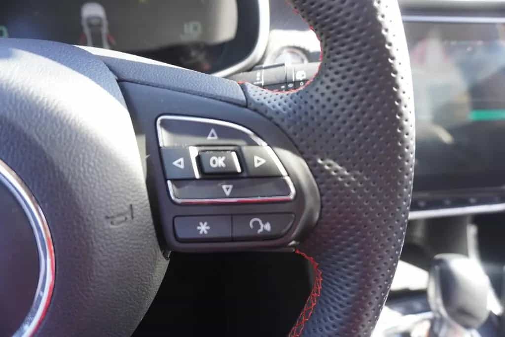 MG ZS 1.0 T-GDI Luxury Aut. LED Navi 360° Tempomat 06/2024-photo-22