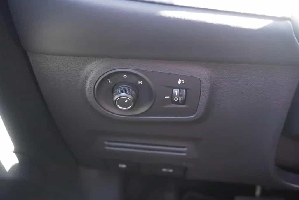 MG ZS 1.0 T-GDI Luxury Aut. LED Navi 360° Tempomat 06/2024-photo-25