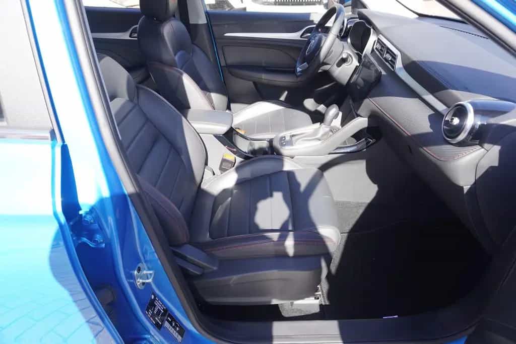 MG ZS 1.0 T-GDI Luxury Aut. LED Navi 360° Tempomat 06/2024-photo-30