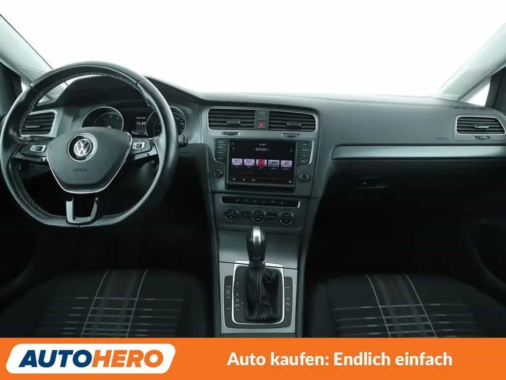 Volkswagen Golf VII 1.2 TSI Lounge BlueMotion Tech Aut.*NAV 07/2015-photo-11