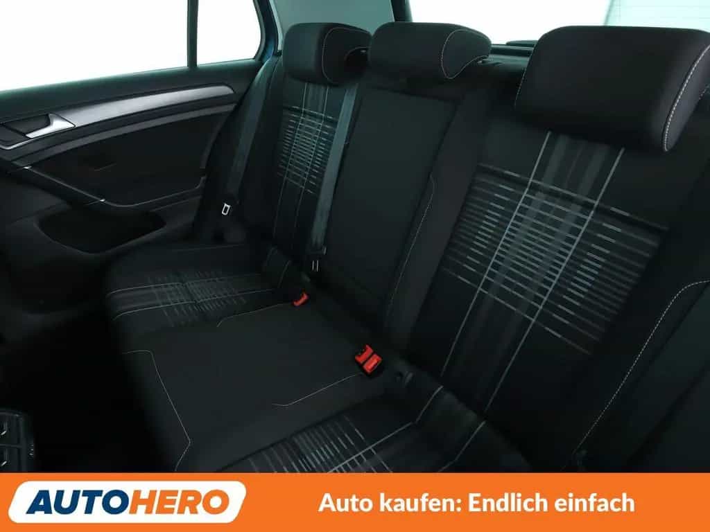 Volkswagen Golf VII 1.2 TSI Lounge BlueMotion Tech Aut.*NAV 07/2015-photo-13