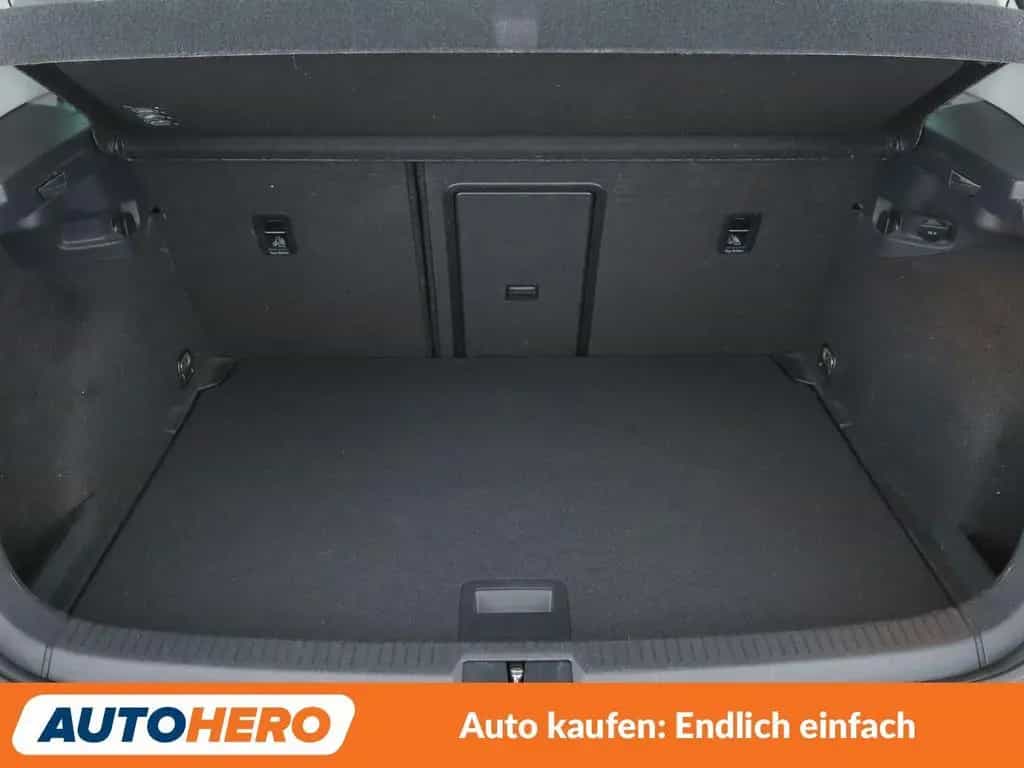 Volkswagen Golf VII 1.2 TSI Lounge BlueMotion Tech Aut.*NAV 07/2015-photo-17