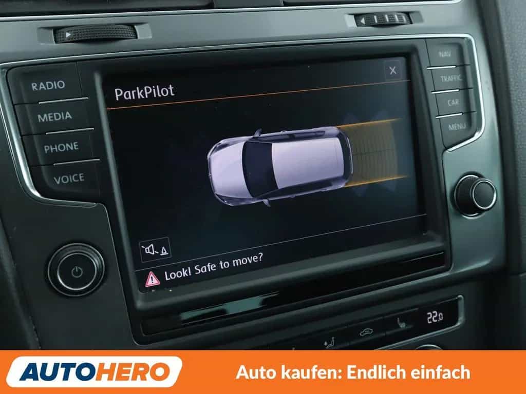 Volkswagen Golf VII 1.2 TSI Lounge BlueMotion Tech Aut.*NAV 07/2015-photo-21