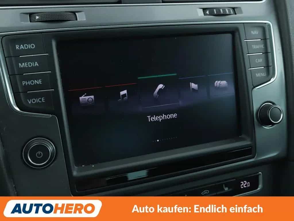 Volkswagen Golf VII 1.2 TSI Lounge BlueMotion Tech Aut.*NAV 07/2015-photo-22
