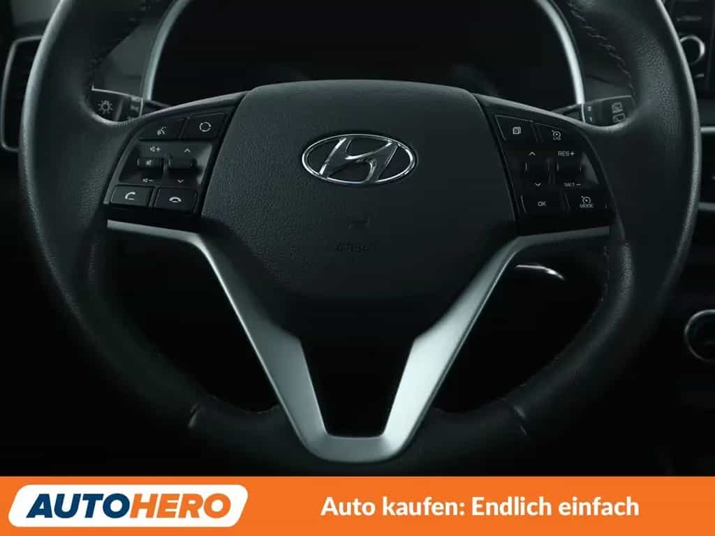 Hyundai TUCSON 1.6 TGDI Trend 2WD*NAVI*TEMPO*CAM*PDC*SHZ 11/2020-photo-18