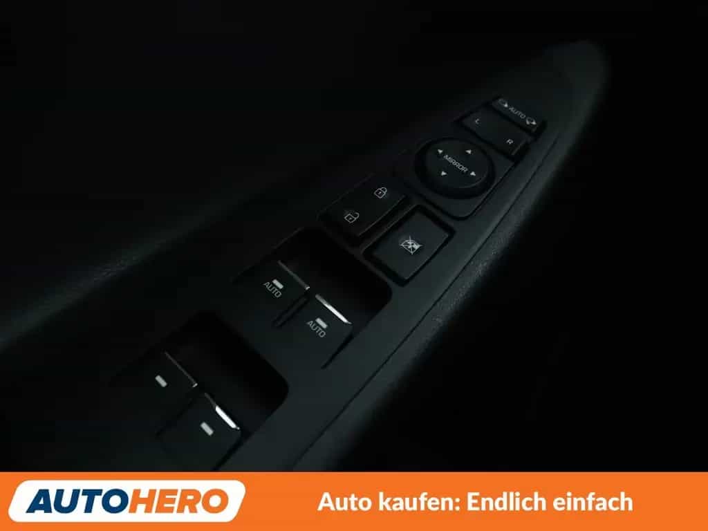Hyundai TUCSON 1.6 TGDI Trend 2WD*NAVI*TEMPO*CAM*PDC*SHZ 11/2020-photo-22
