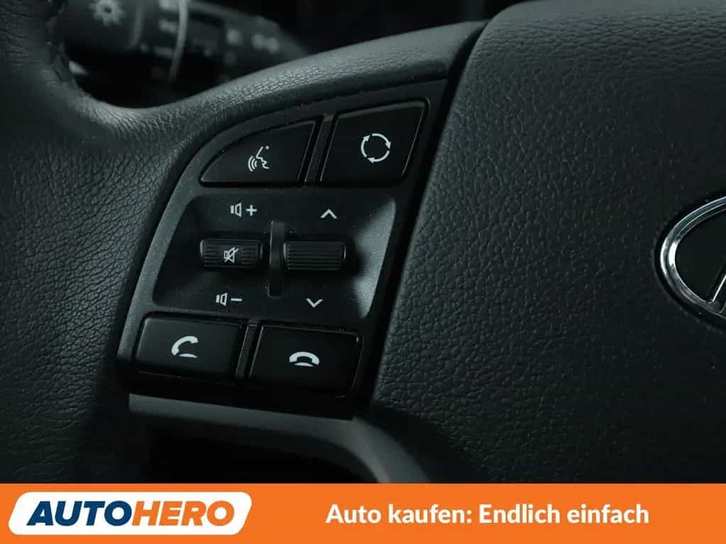 Hyundai TUCSON 1.6 TGDI Trend 2WD*NAVI*TEMPO*CAM*PDC*SHZ 11/2020-photo-24