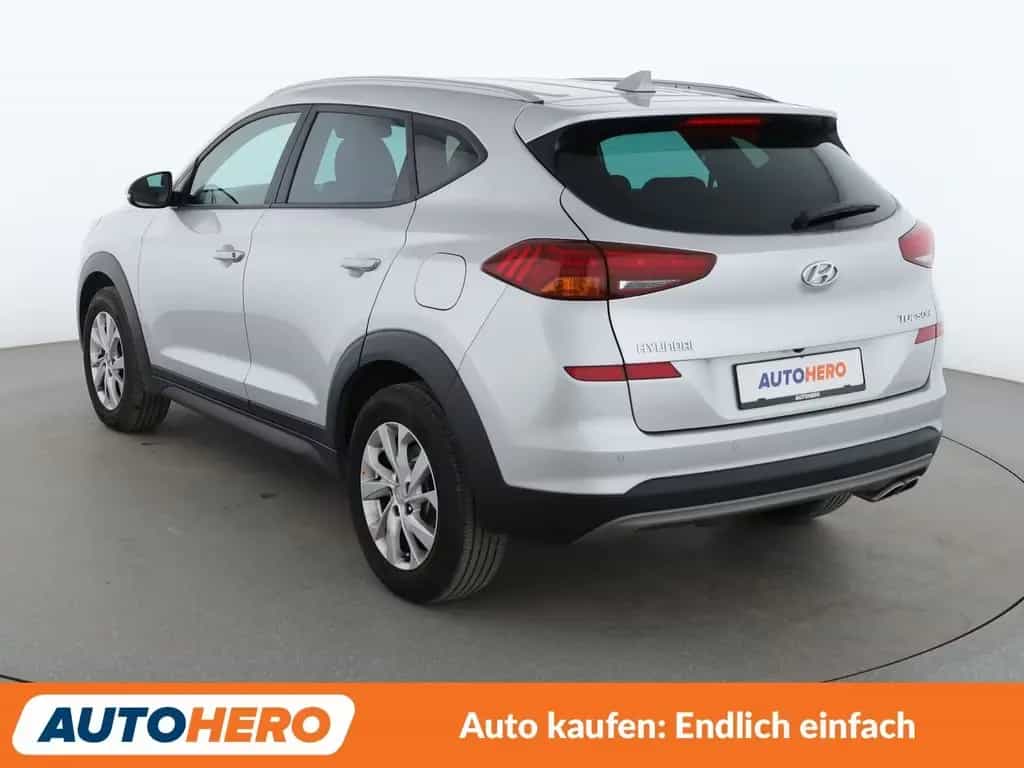 Hyundai TUCSON 1.6 TGDI Trend 2WD*NAVI*TEMPO*CAM*PDC*SHZ 11/2020-photo-3