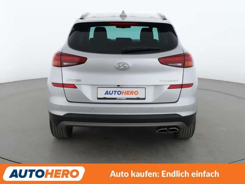 Hyundai TUCSON 1.6 TGDI Trend 2WD*NAVI*TEMPO*CAM*PDC*SHZ 11/2020-photo-4