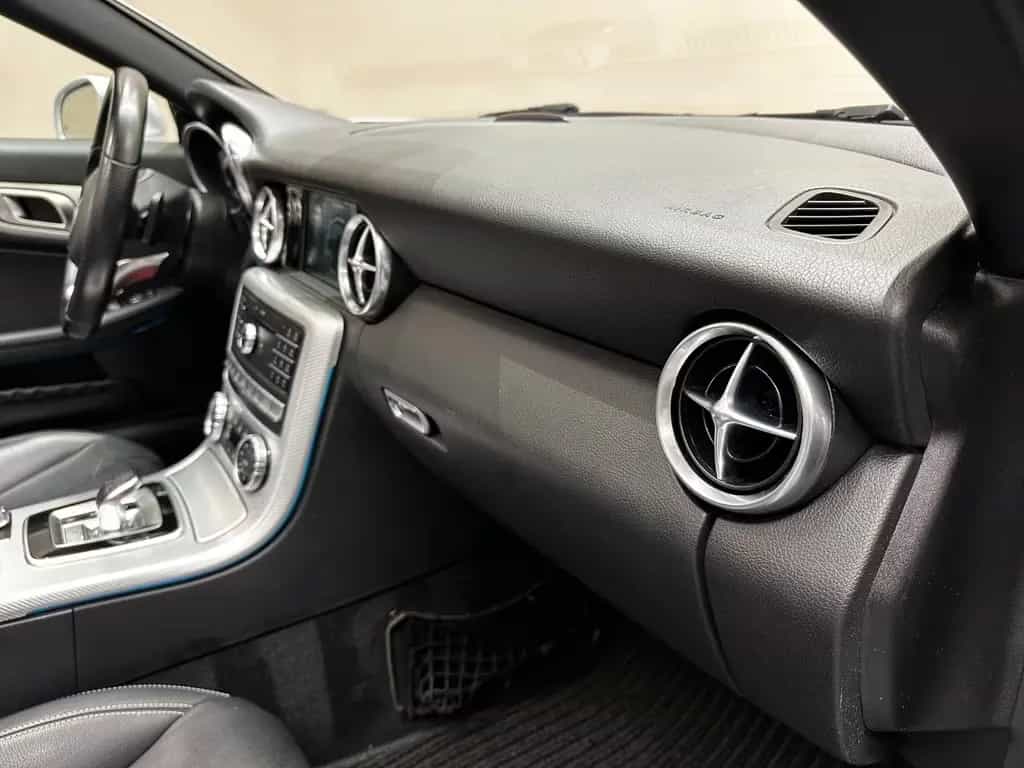 Mercedes-Benz SLC 300 Roadster**PANO*AIRSCARF*MEMORY*2.HAND** 10/2016-photo-16