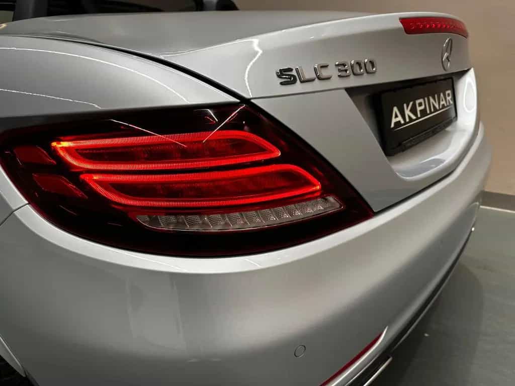 Mercedes-Benz SLC 300 Roadster**PANO*AIRSCARF*MEMORY*2.HAND** 10/2016-photo-3