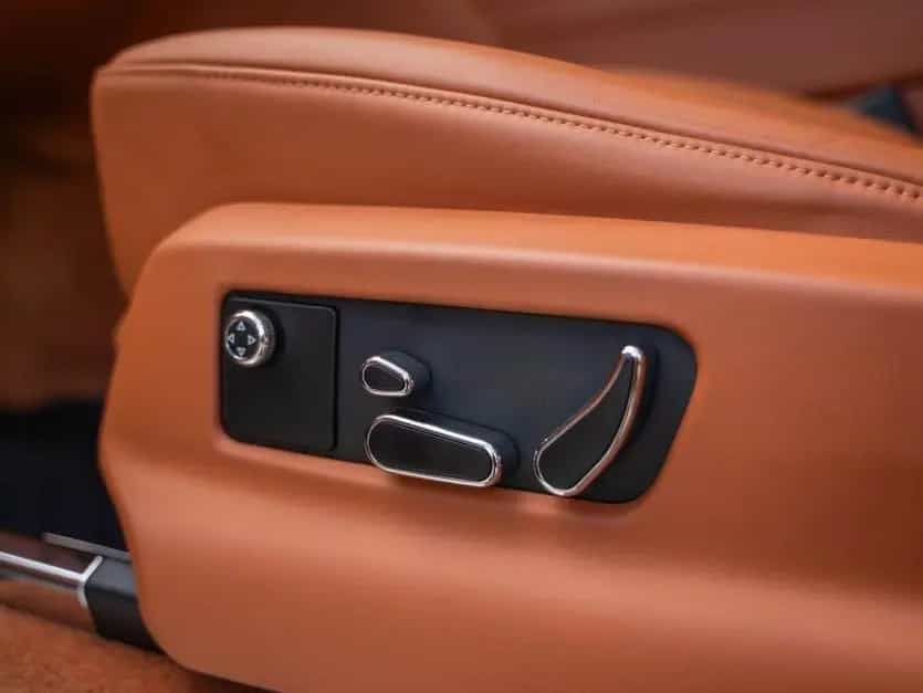 Bentley Bentayga 4.0 V8 Diesel 4WD*ONYX/NEWMARKET TAN 10/2017-photo-10