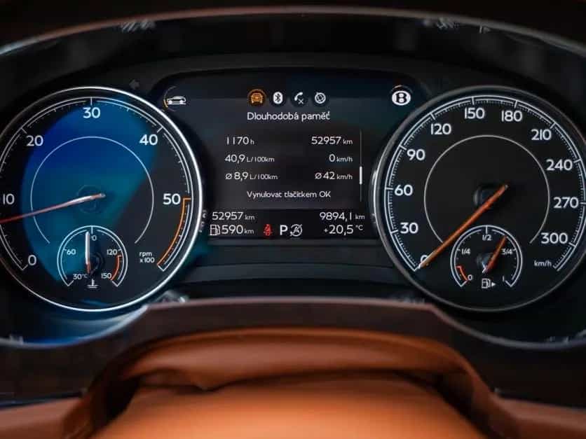 Bentley Bentayga 4.0 V8 Diesel 4WD*ONYX/NEWMARKET TAN 10/2017-photo-14