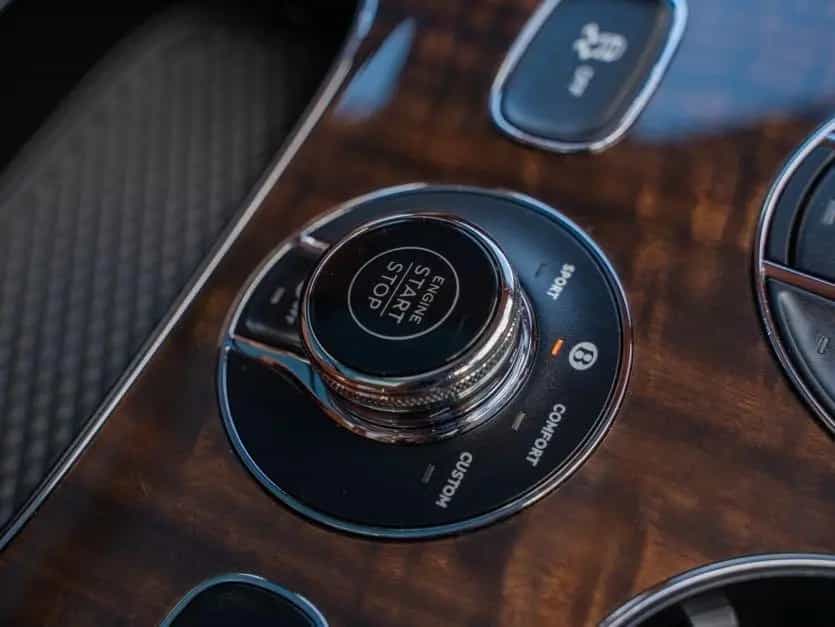 Bentley Bentayga 4.0 V8 Diesel 4WD*ONYX/NEWMARKET TAN 10/2017-photo-19