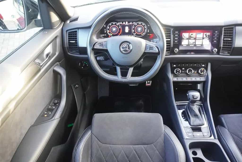 Skoda Kodiaq 1.5 TSI Sportline ACC 7-Sitzer AHK Kamera 08/2020-photo-16