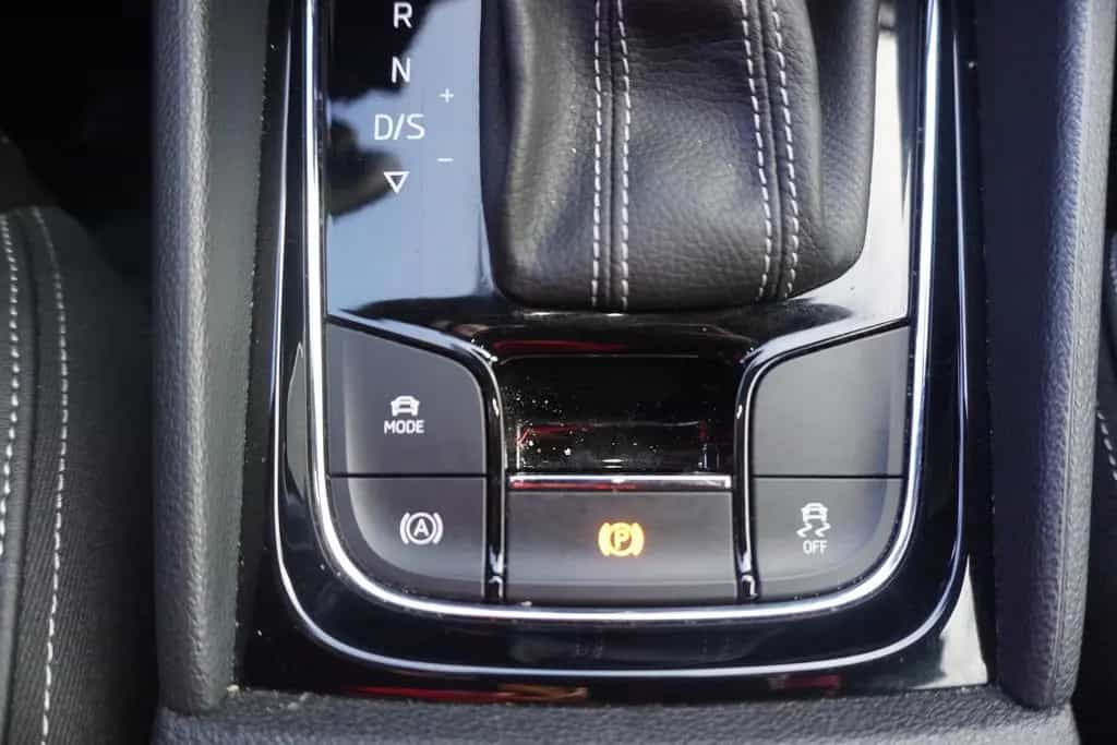 Skoda Kodiaq 1.5 TSI Sportline ACC 7-Sitzer AHK Kamera 08/2020-photo-33