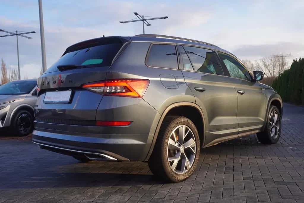 Skoda Kodiaq 1.5 TSI Sportline ACC 7-Sitzer AHK Kamera 08/2020-photo-4
