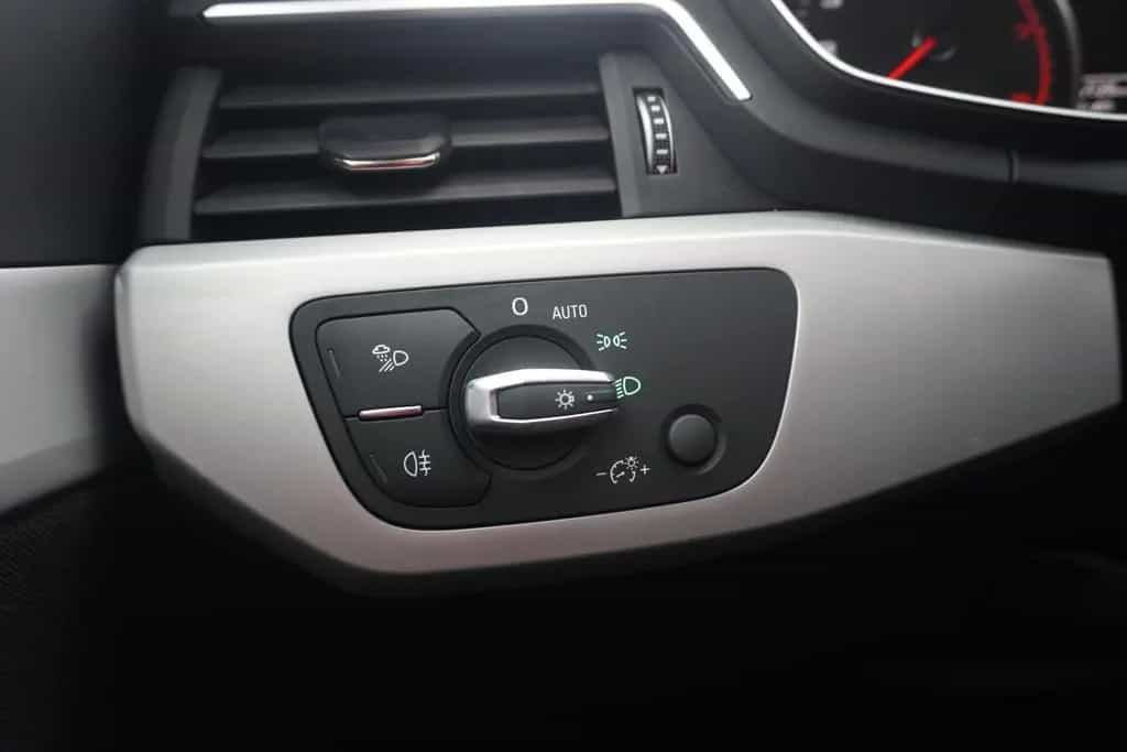 Audi A4 Avant 45 2.0 TFSI quattro S-Tronic LED Kamera 02/2022-photo-20