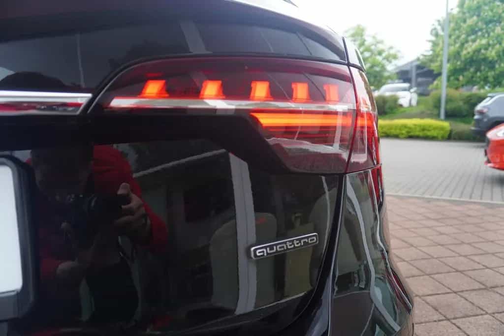 Audi A4 Avant 45 2.0 TFSI quattro S-Tronic LED Kamera 02/2022-photo-39