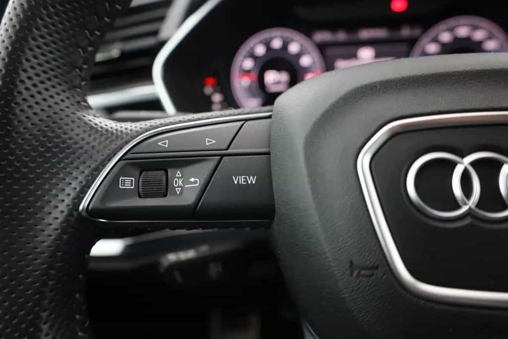 Audi Q3 Sportback 45 TFSI quattro S-Line LED Navi PDC 05/2020-photo-16