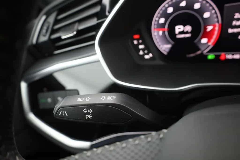Audi Q3 Sportback 45 TFSI quattro S-Line LED Navi PDC 05/2020-photo-19