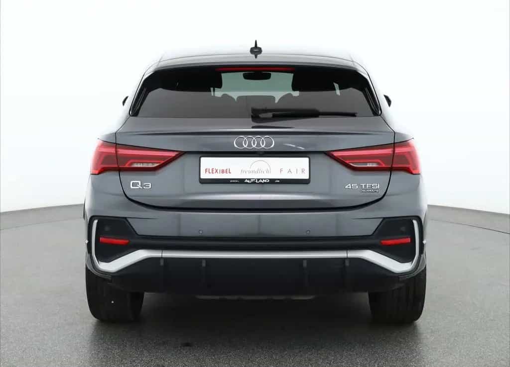 Audi Q3 Sportback 45 TFSI quattro S-Line LED Navi PDC 05/2020-photo-3