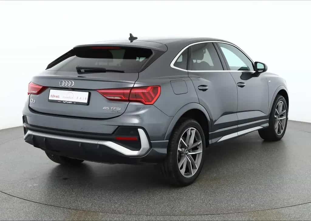 Audi Q3 Sportback 45 TFSI quattro S-Line LED Navi PDC 05/2020-photo-4