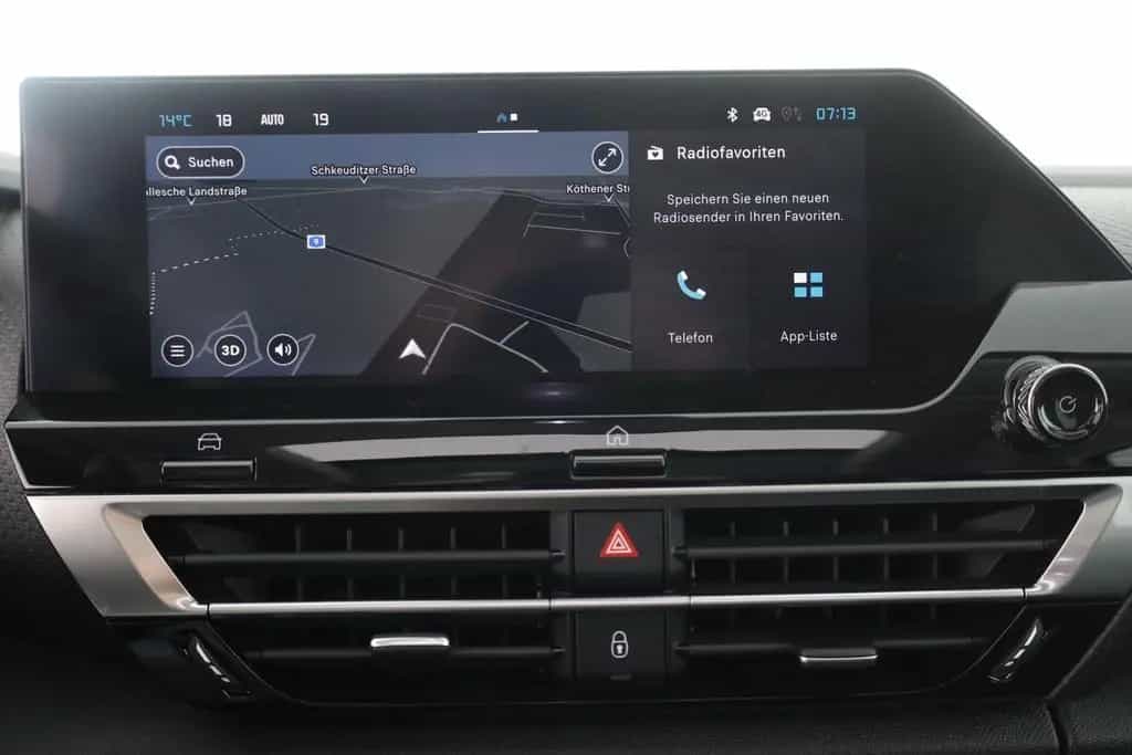 Citroën C4 PureTech 130 Aut. LED ACC Navi Pano 07/2024-photo-10