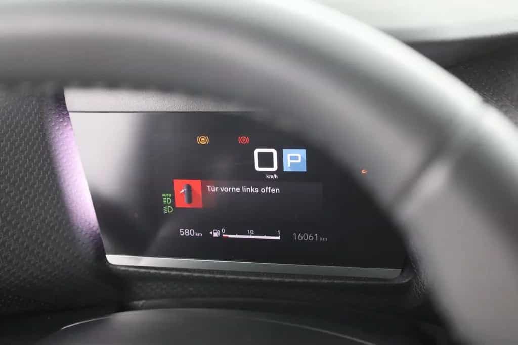 Citroën C4 PureTech 130 Aut. LED ACC Navi Pano 07/2024-photo-15