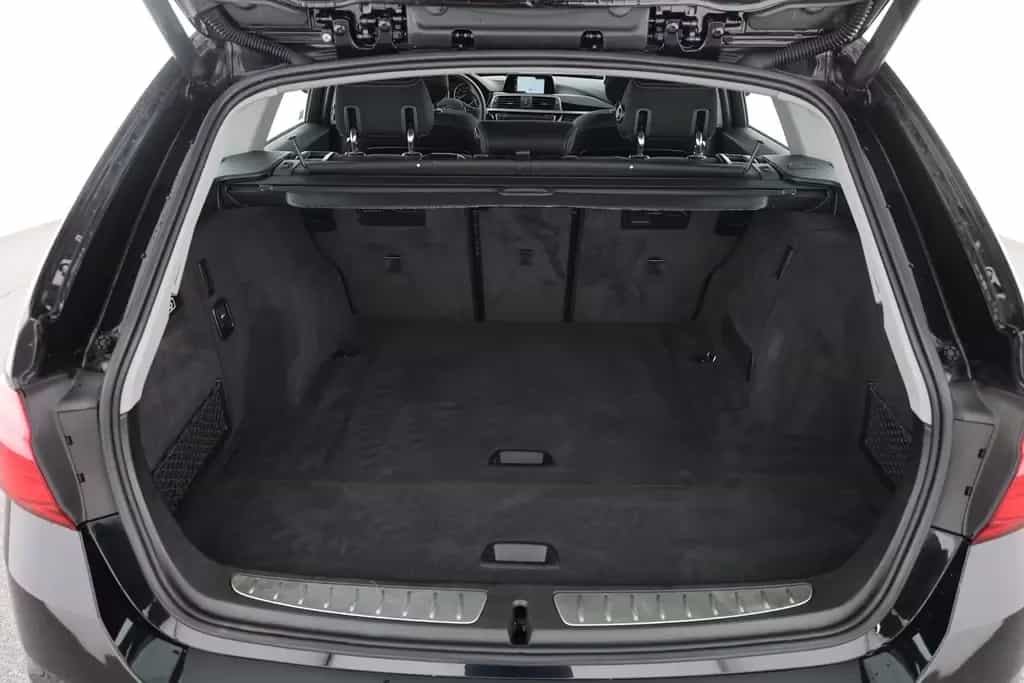 BMW 320 i Touring Sport Line LED Navi Sitzheizung PDC 03/2019-photo-25