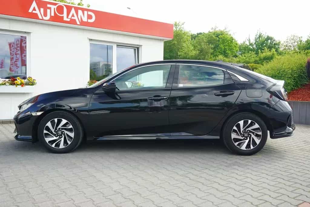 Honda Civic 1.0 Comfort Navi ACC Klimaaut. USB 04/2018-photo-2