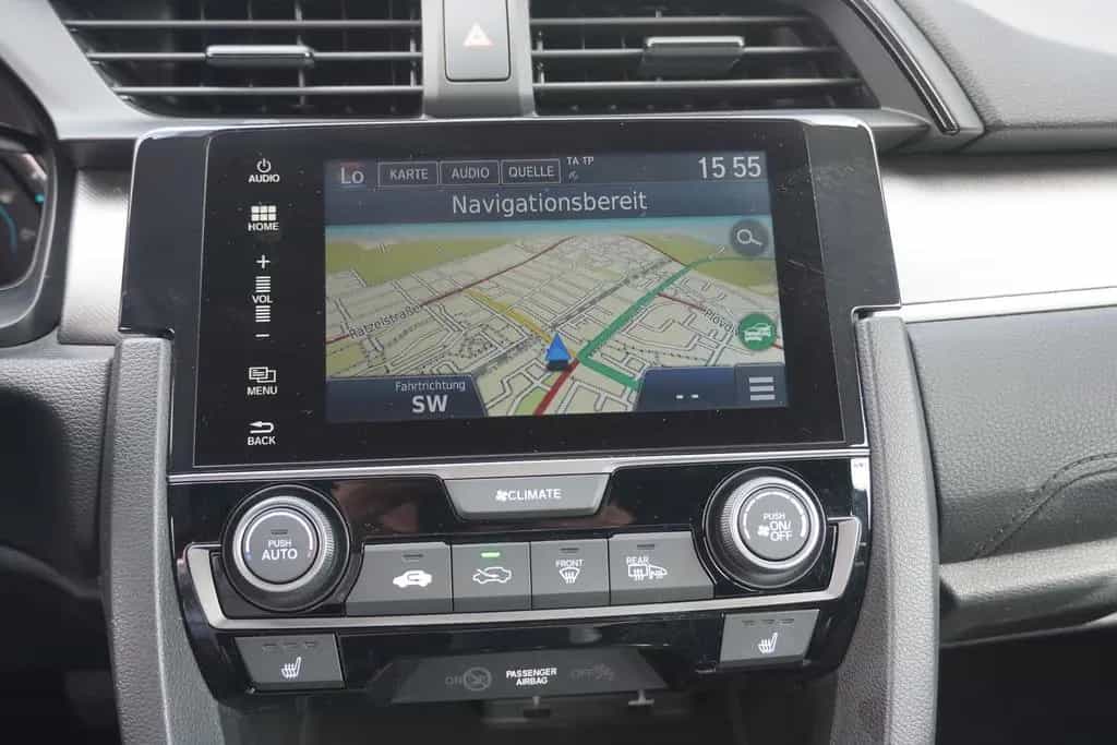 Honda Civic 1.0 Comfort Navi ACC Klimaaut. USB 04/2018-photo-23