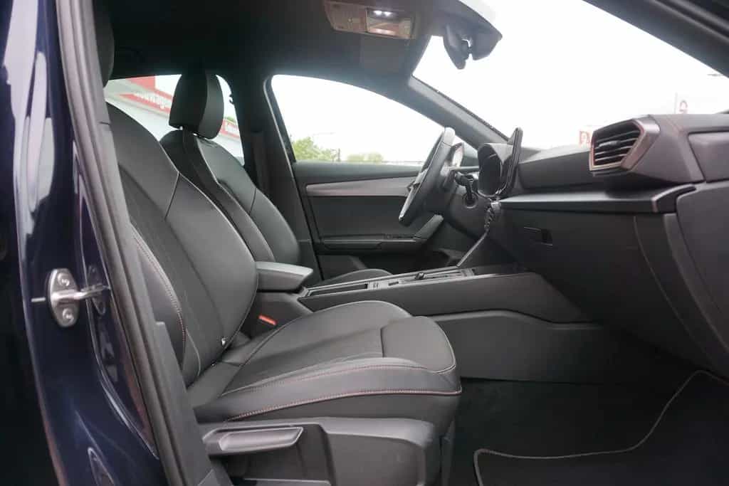 Cupra Formentor 1.5 TSI LED ACC Kamera Teilleder DAB 02/2023-photo-9