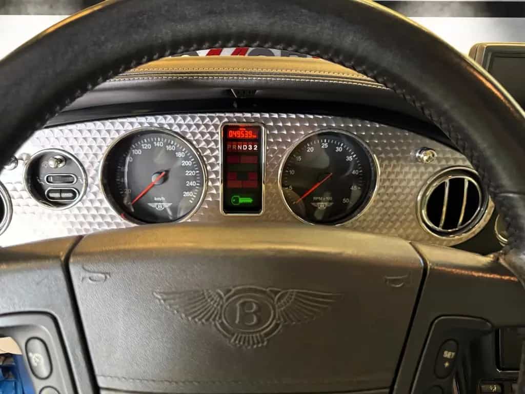 Bentley Arnage T V8  // TV / Sonderlackierung / SHZ 08/2003-photo-20