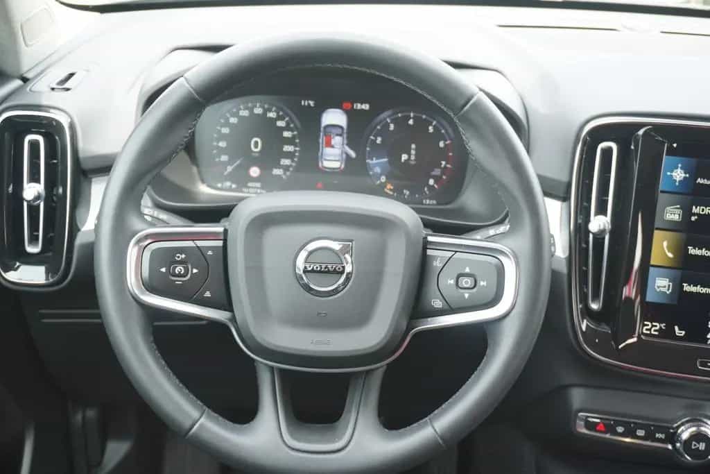 Volvo XC40 1.5 Momentum Pro Geartronic LED Navi AHK 08/2021-photo-17