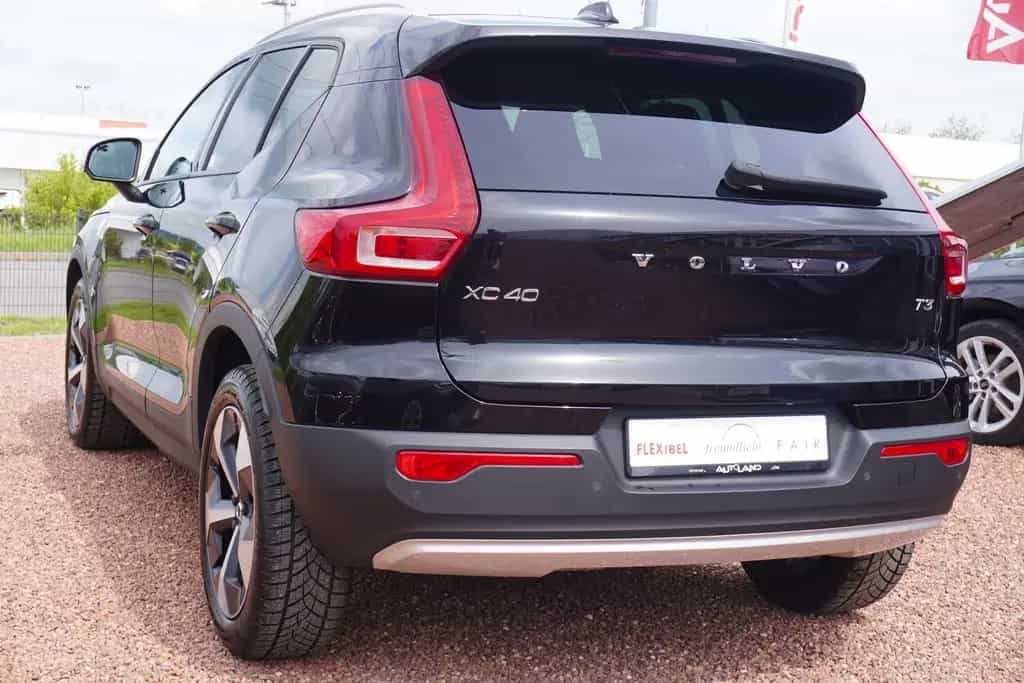 Volvo XC40 1.5 Momentum Pro Geartronic LED Navi AHK 08/2021-photo-2