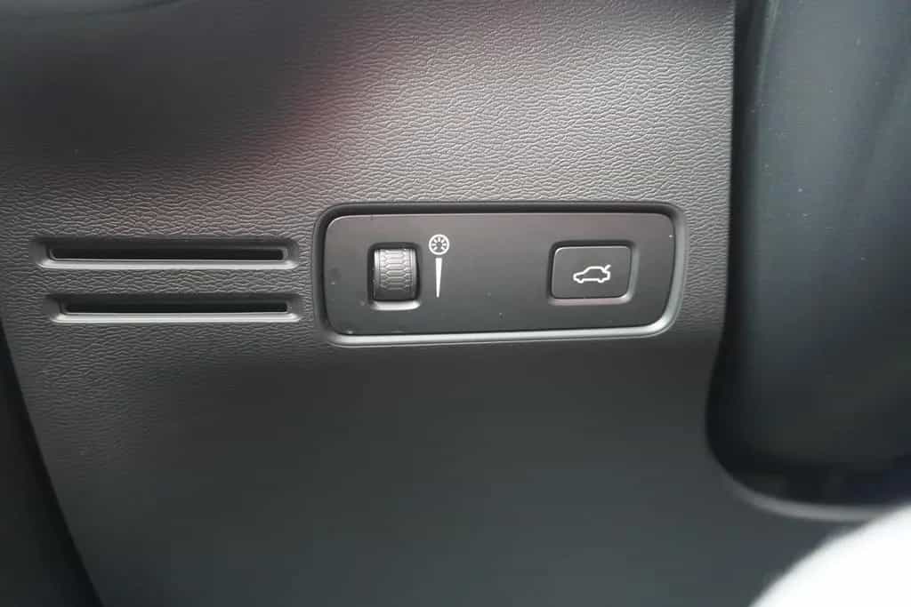 Volvo XC40 1.5 Momentum Pro Geartronic LED Navi AHK 08/2021-photo-23