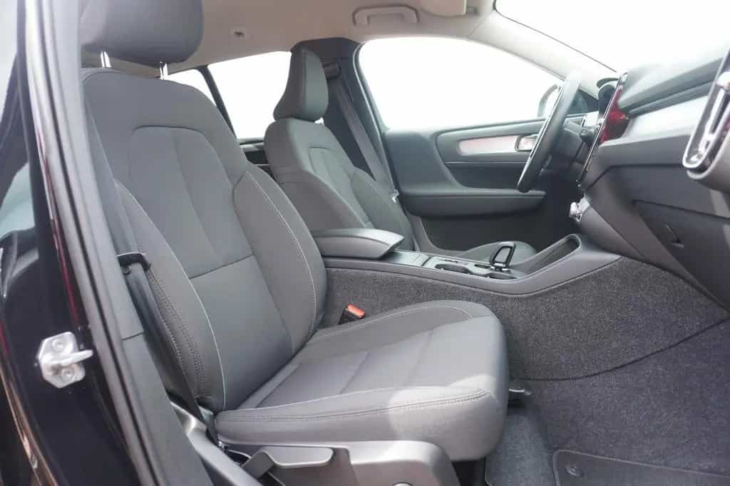Volvo XC40 1.5 Momentum Pro Geartronic LED Navi AHK 08/2021-photo-9