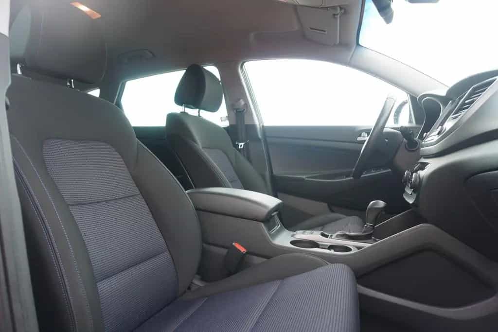 Hyundai TUCSON 1.6 T-GDI Premium 4WD LED PDC Kamera Navi 05/2017-photo-11