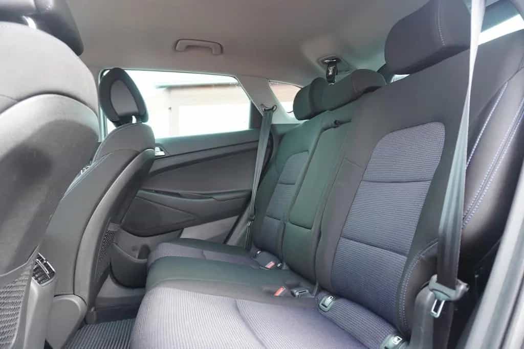 Hyundai TUCSON 1.6 T-GDI Premium 4WD LED PDC Kamera Navi 05/2017-photo-9