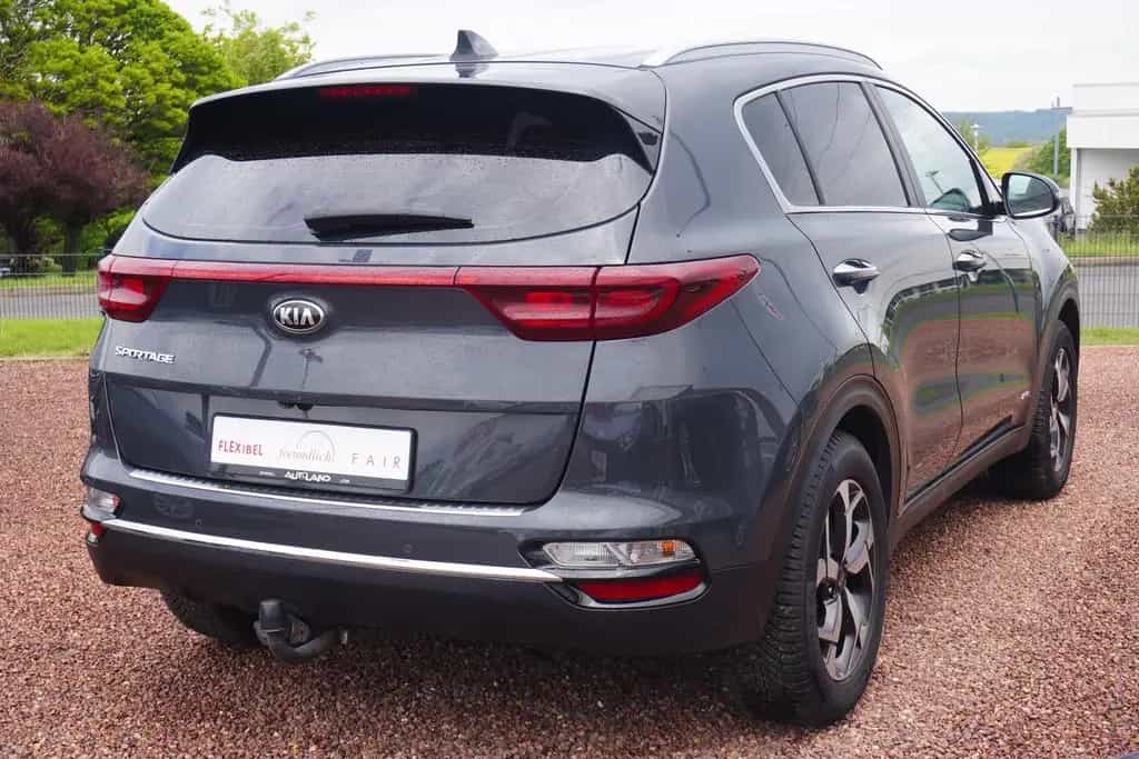 Kia Sportage 1.6 T-GDI 4WD Aut. Navi AHK Kamera PDC 08/2020-photo-4