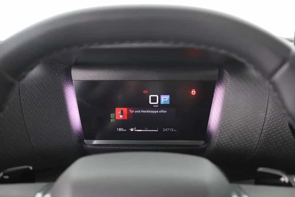 Citroën C4 PureTech 130 Aut. LED ACC Navi Pano 08/2024-photo-17
