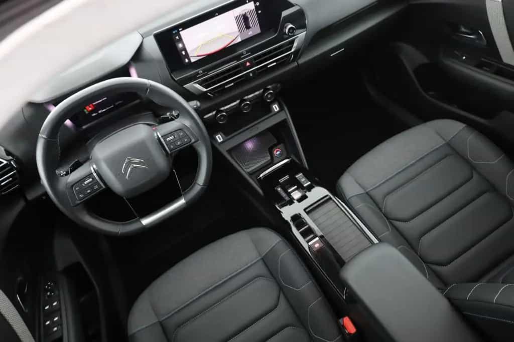 Citroën C4 PureTech 130 Aut. LED ACC Navi Pano 08/2024-photo-26