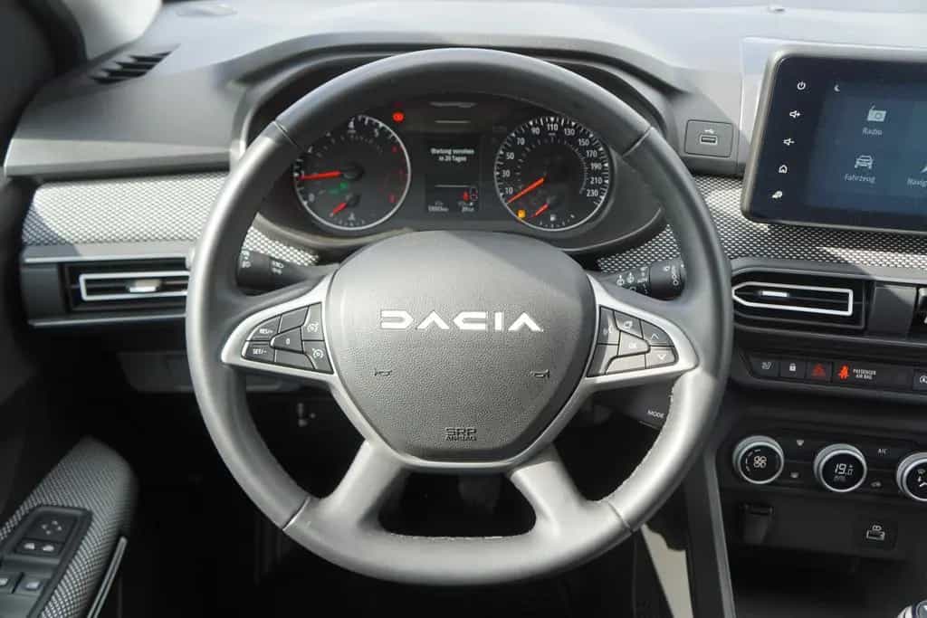Dacia Jogger 1.0 TCE Extreme+ LED 7-Sitzer AHK Kamera 06/2023-photo-13