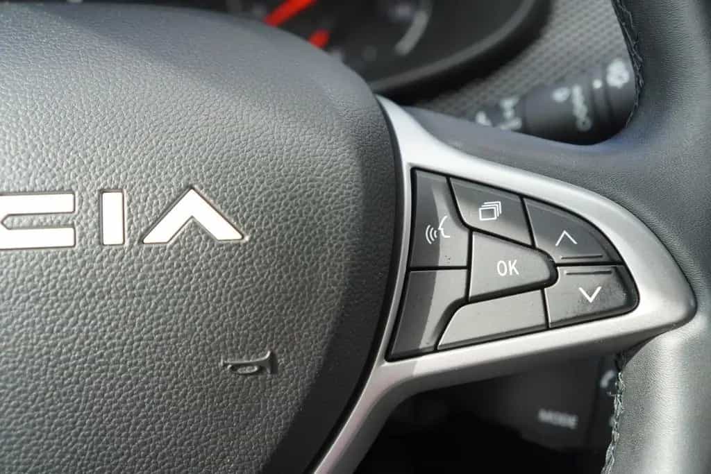 Dacia Jogger 1.0 TCE Extreme+ LED 7-Sitzer AHK Kamera 06/2023-photo-17