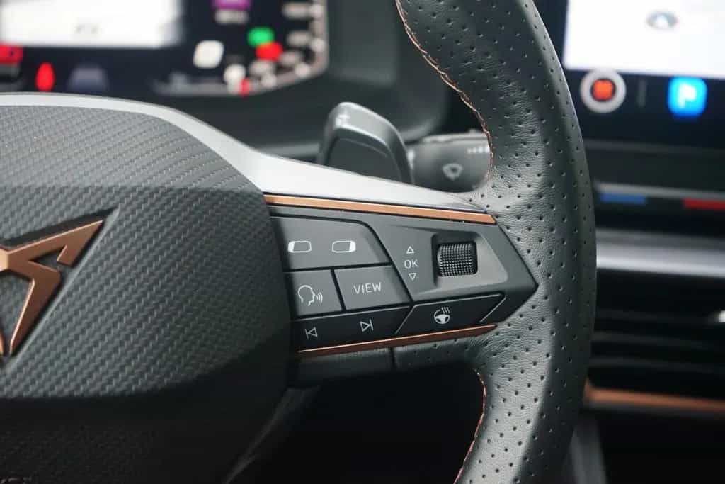 Cupra Leon 2.0 TSI DSG LED Navi SHZ Kam ACC VC 05/2023-photo-15
