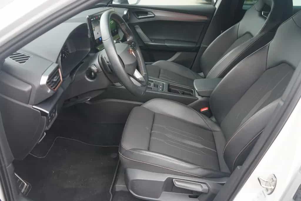 Cupra Leon 2.0 TSI DSG LED Navi SHZ Kam ACC VC 05/2023-photo-19